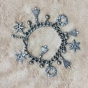 Vintage Silver Tone Christmas Tree Snowflake Charm Bracelet